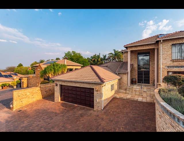 5 BEDROOM HOUSE FOR SALE IN CHANCLIFF